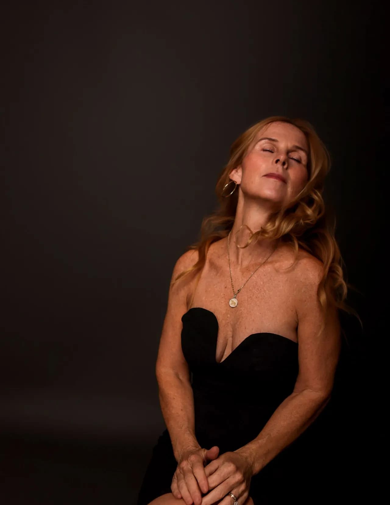Aimèe Rene image