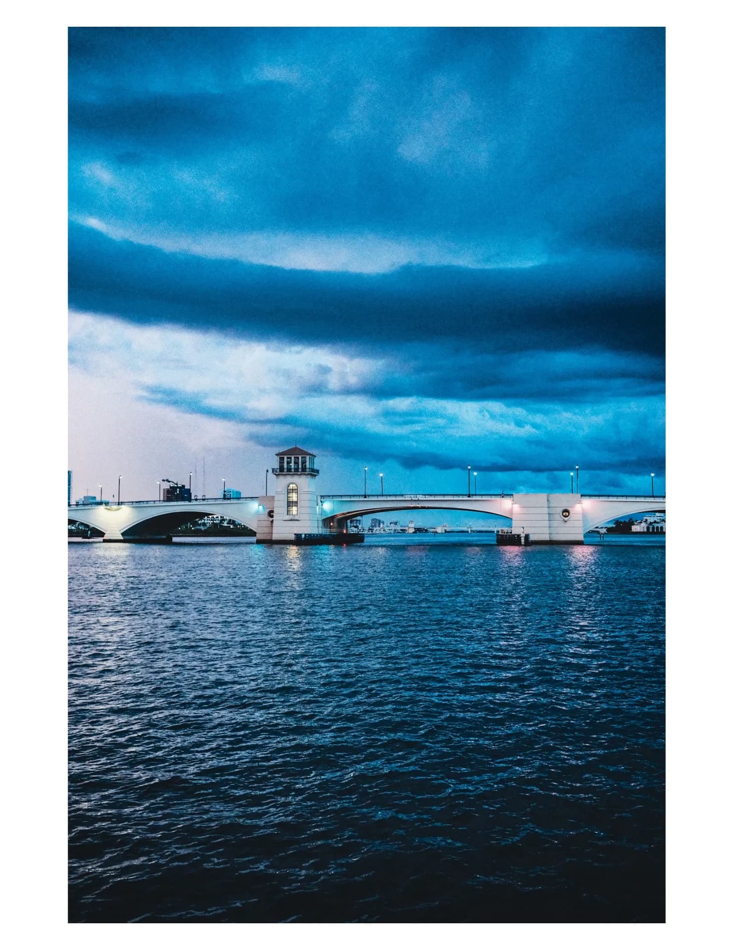 Chaviano image