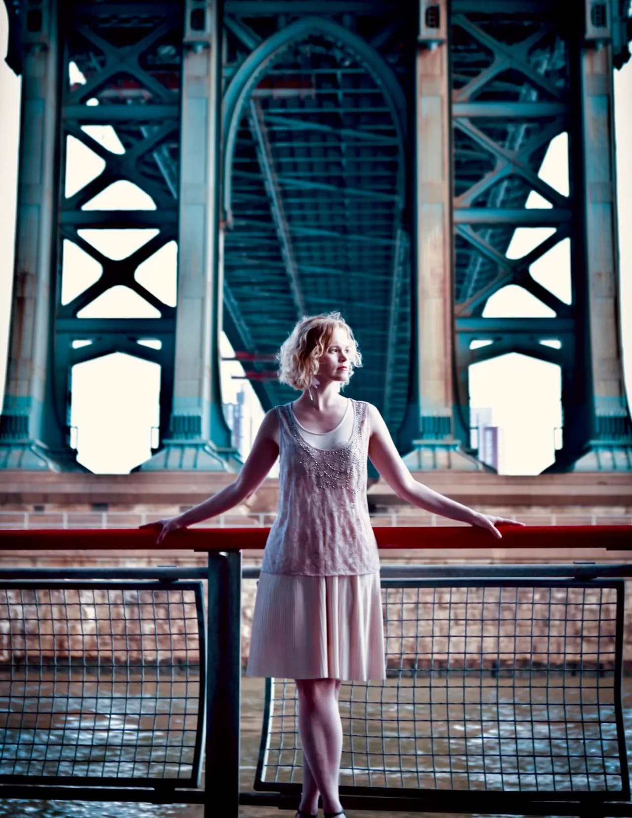 Paula Dixon image