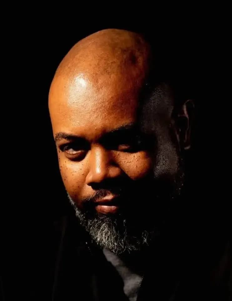 Vince Howard image
