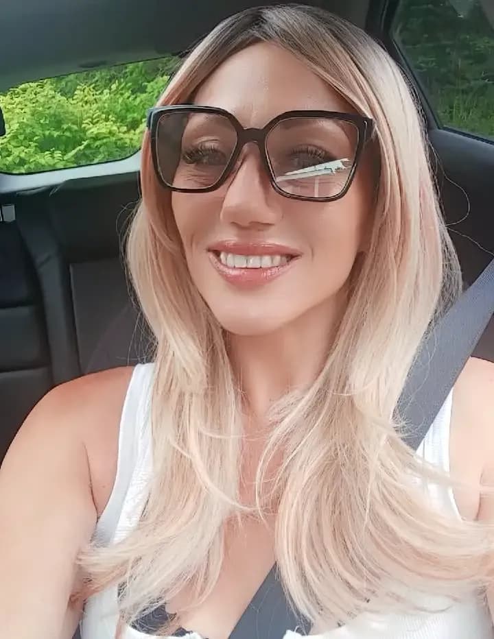StephanieMax902 image