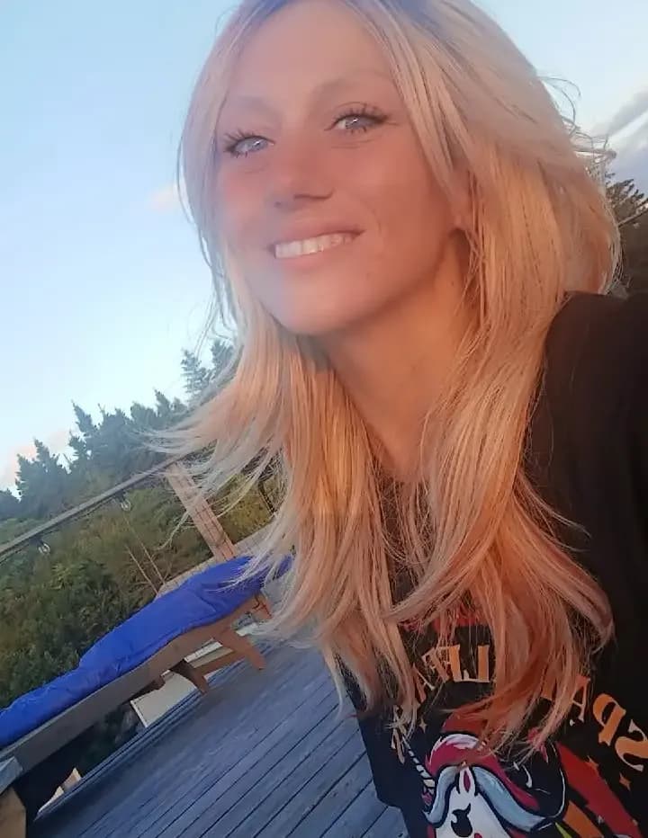 StephanieMax902 image