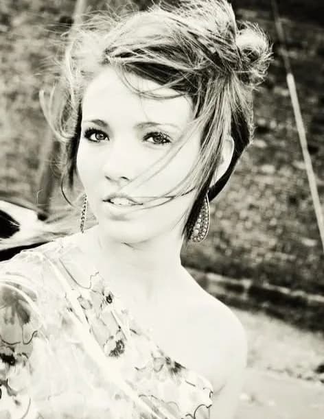 Casie Motter image
