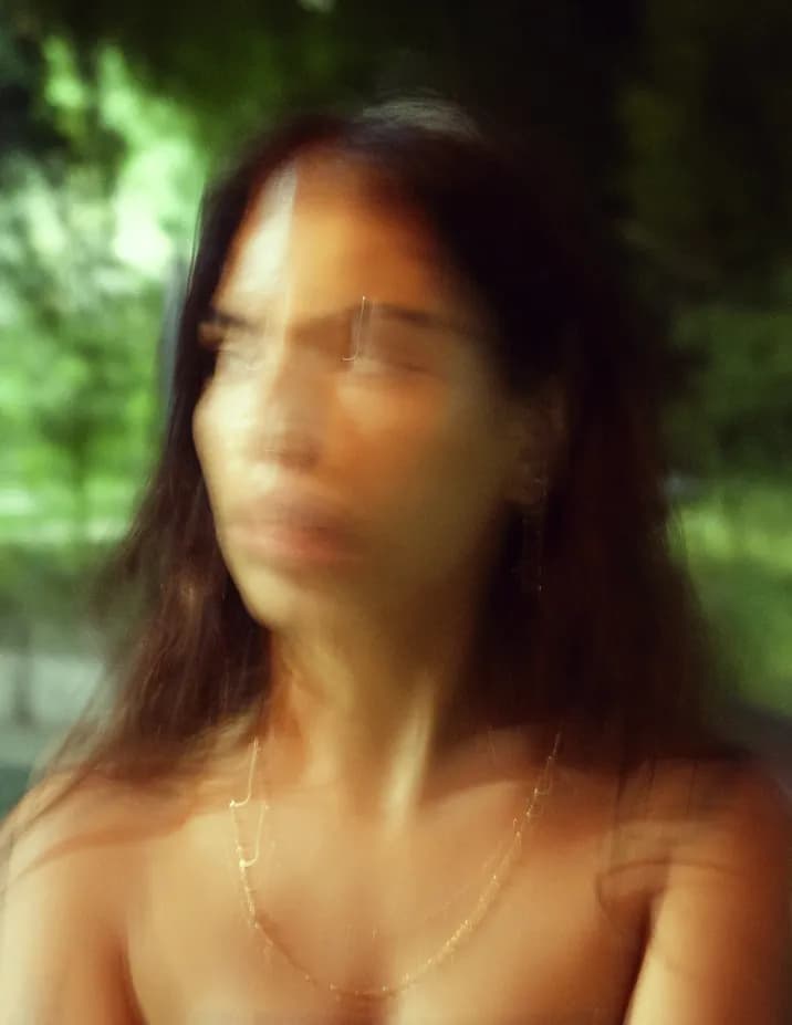 yllom image