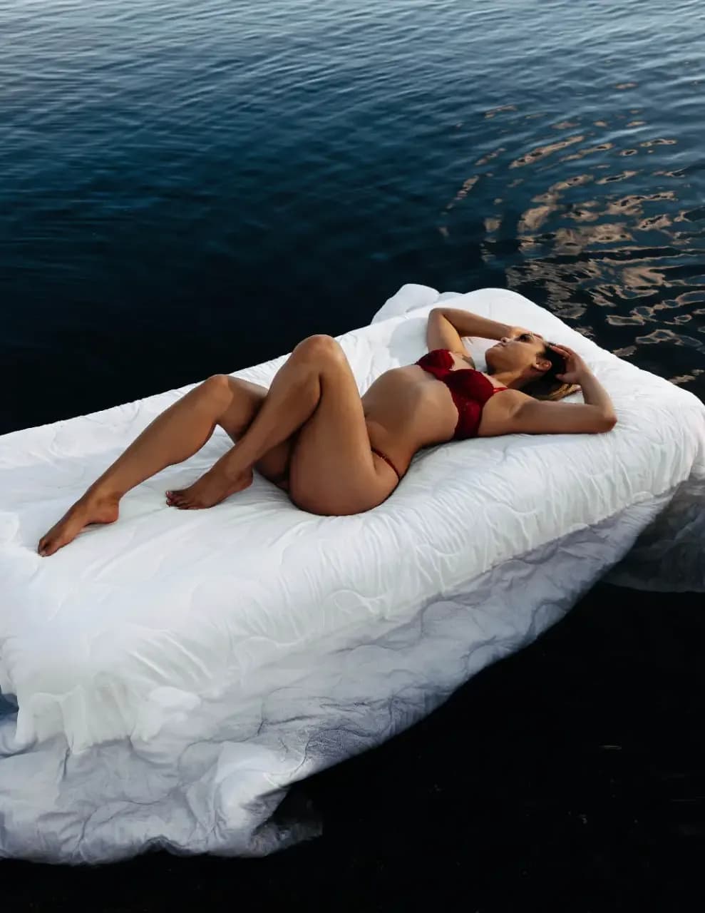 Stephanie Hall image