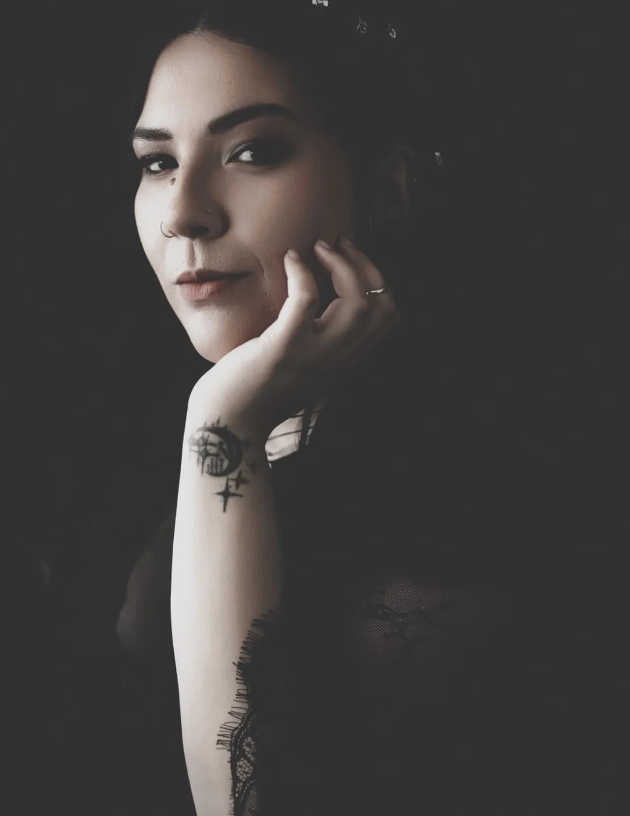 Leila Denae image