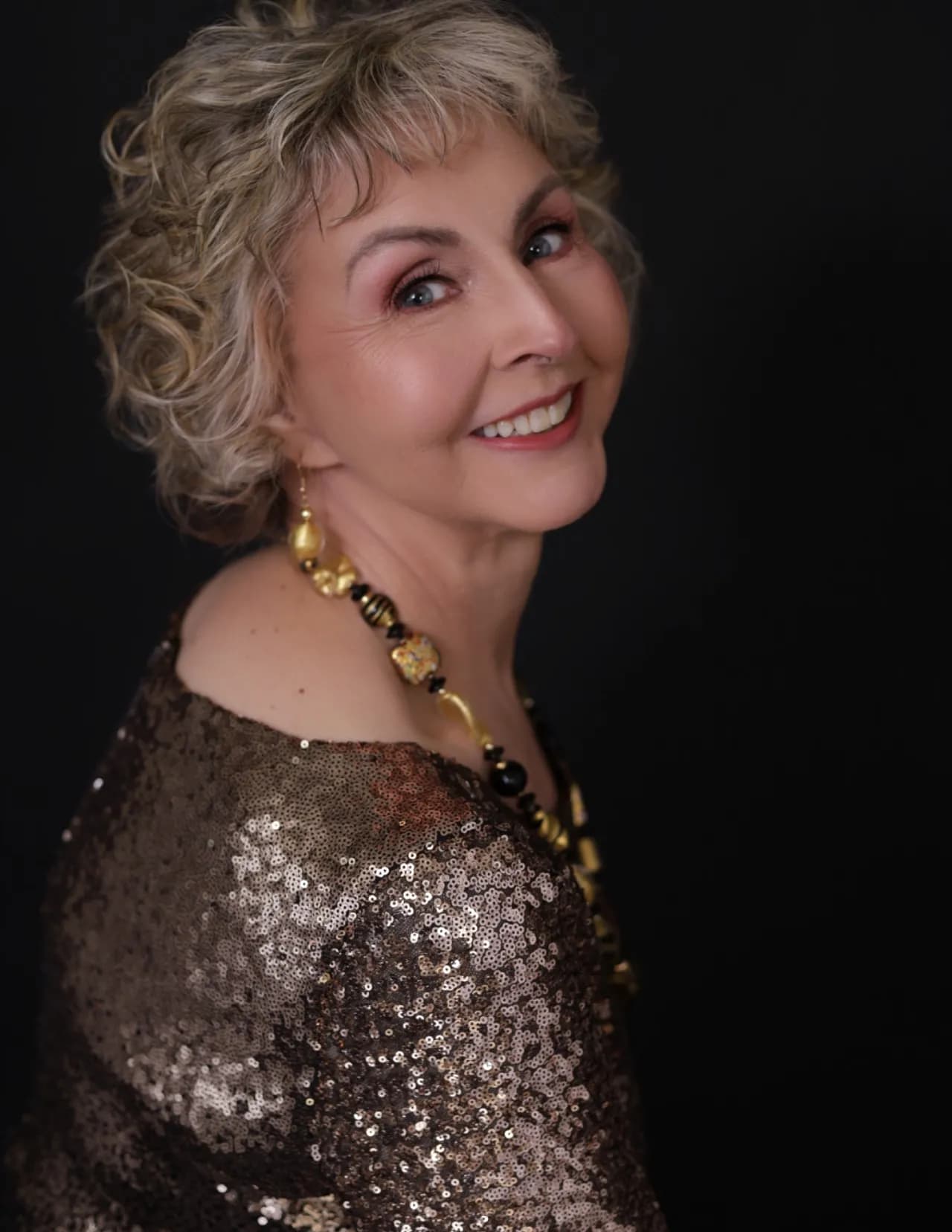 Leila Denae image