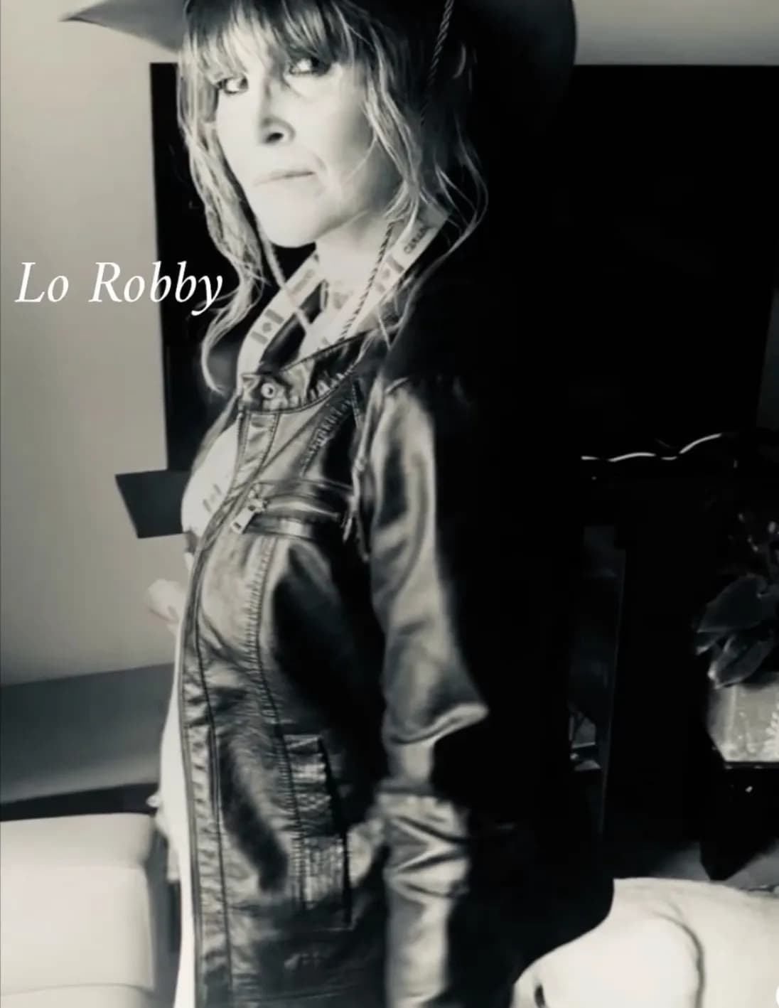 Lo Robinson image