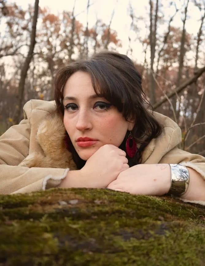 Penelope Isberner image