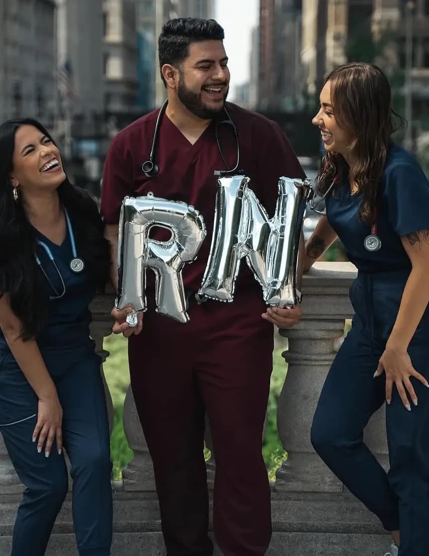 Roman Navarro image