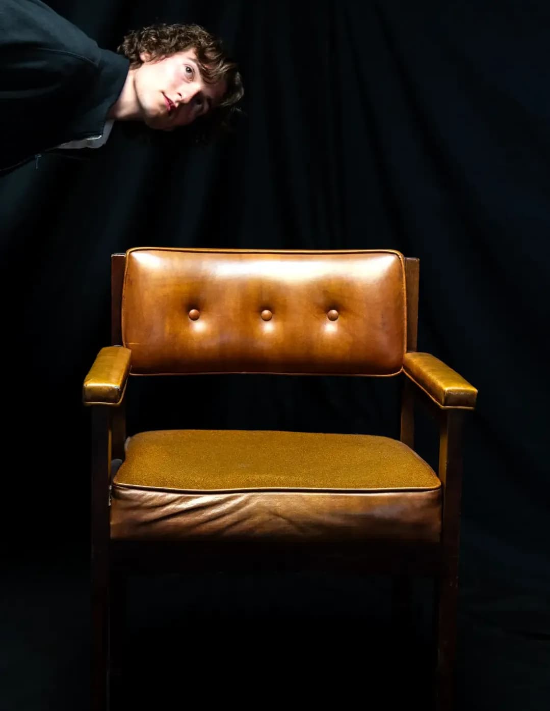 Nic Lenze image
