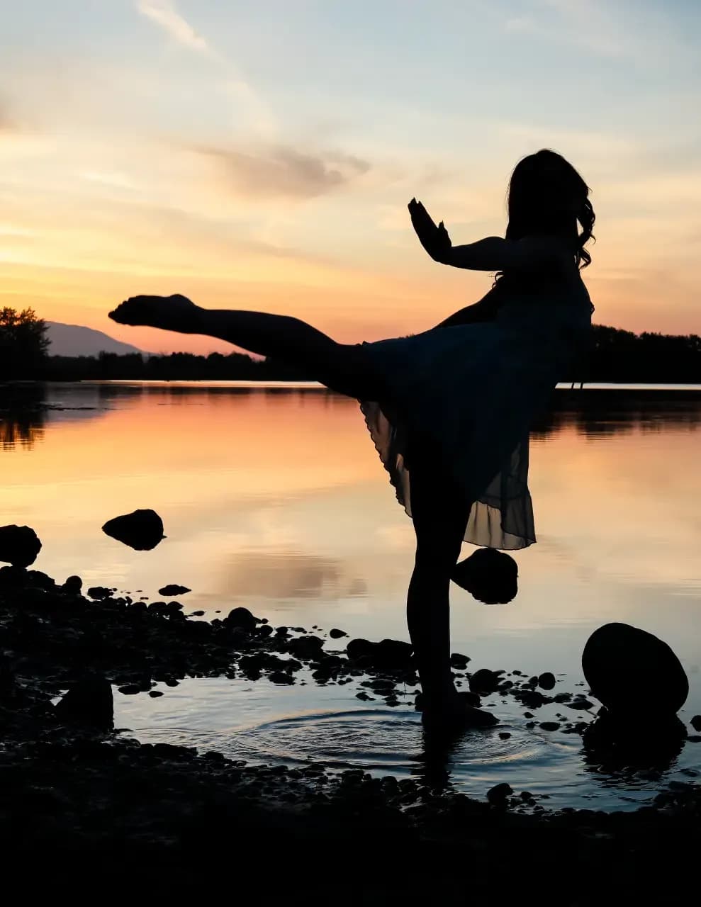 Willow Jones image