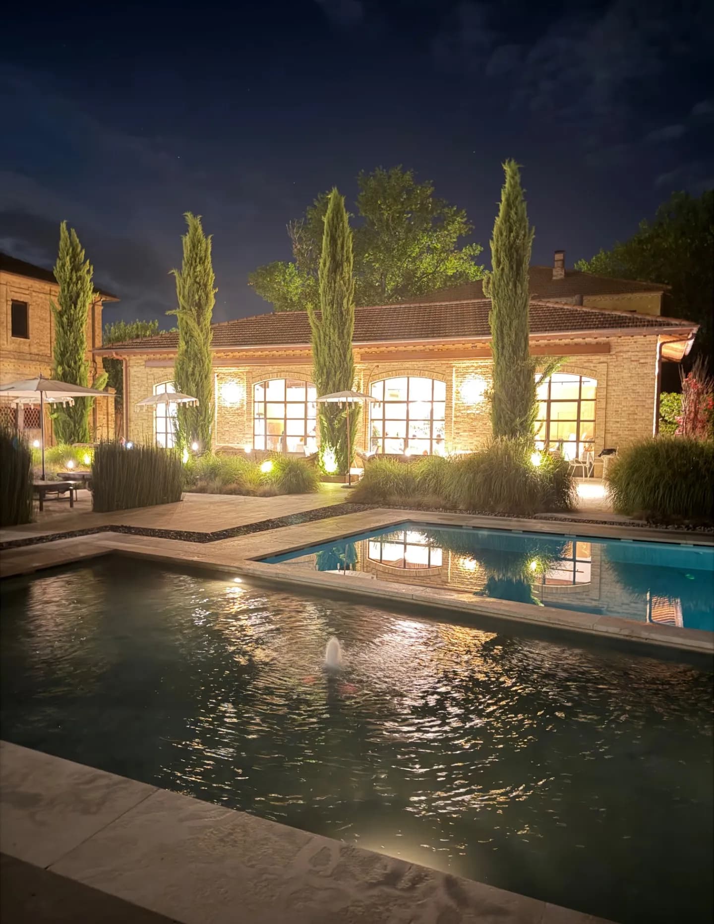 Hostedluxury image