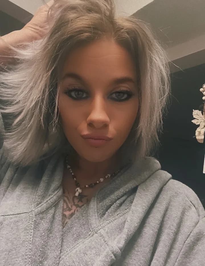 Cassandra Vassar image