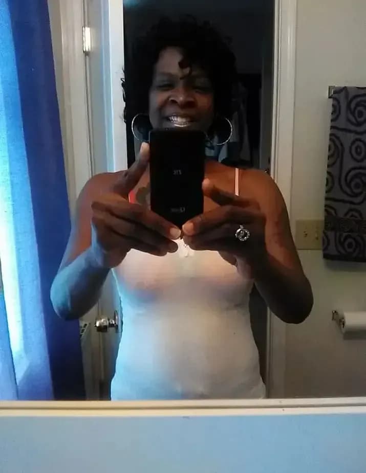 Tee image