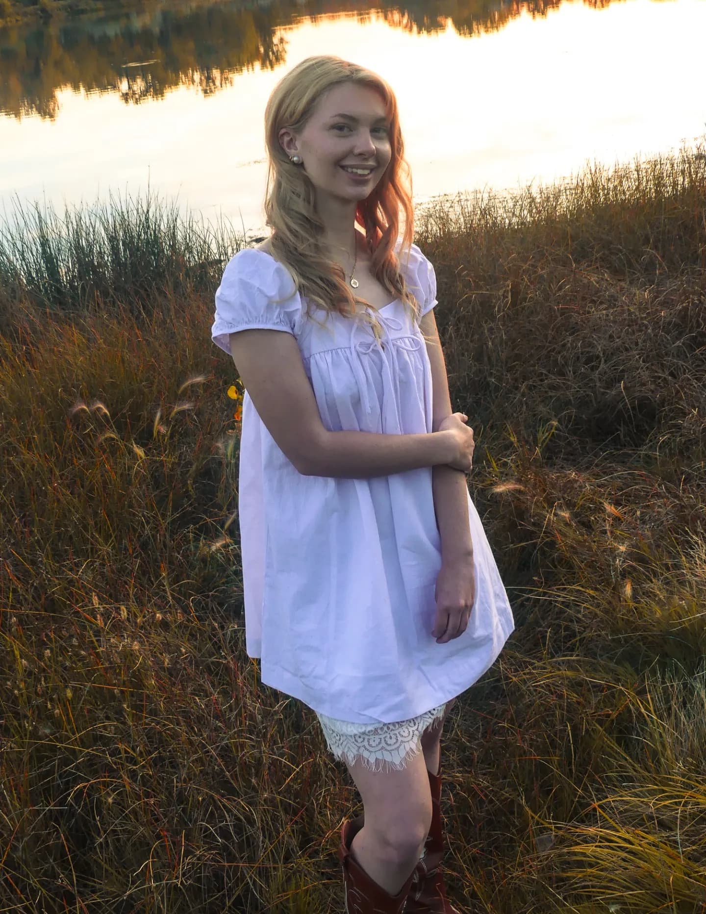 Ashley McGuire image