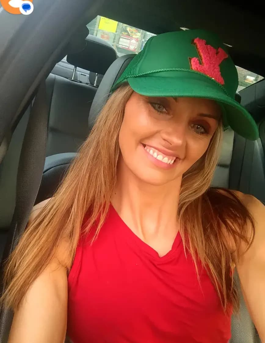 Heather Lou image