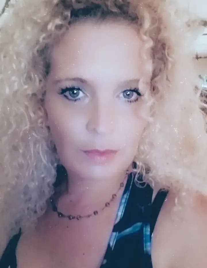 April Toole image
