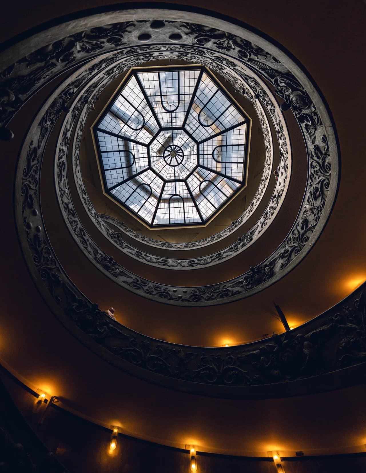 Mike Dalton image