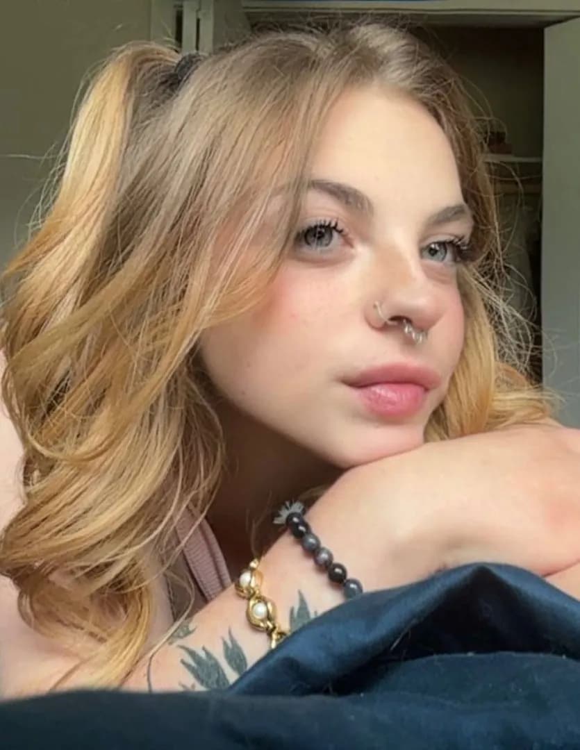 Dani H image