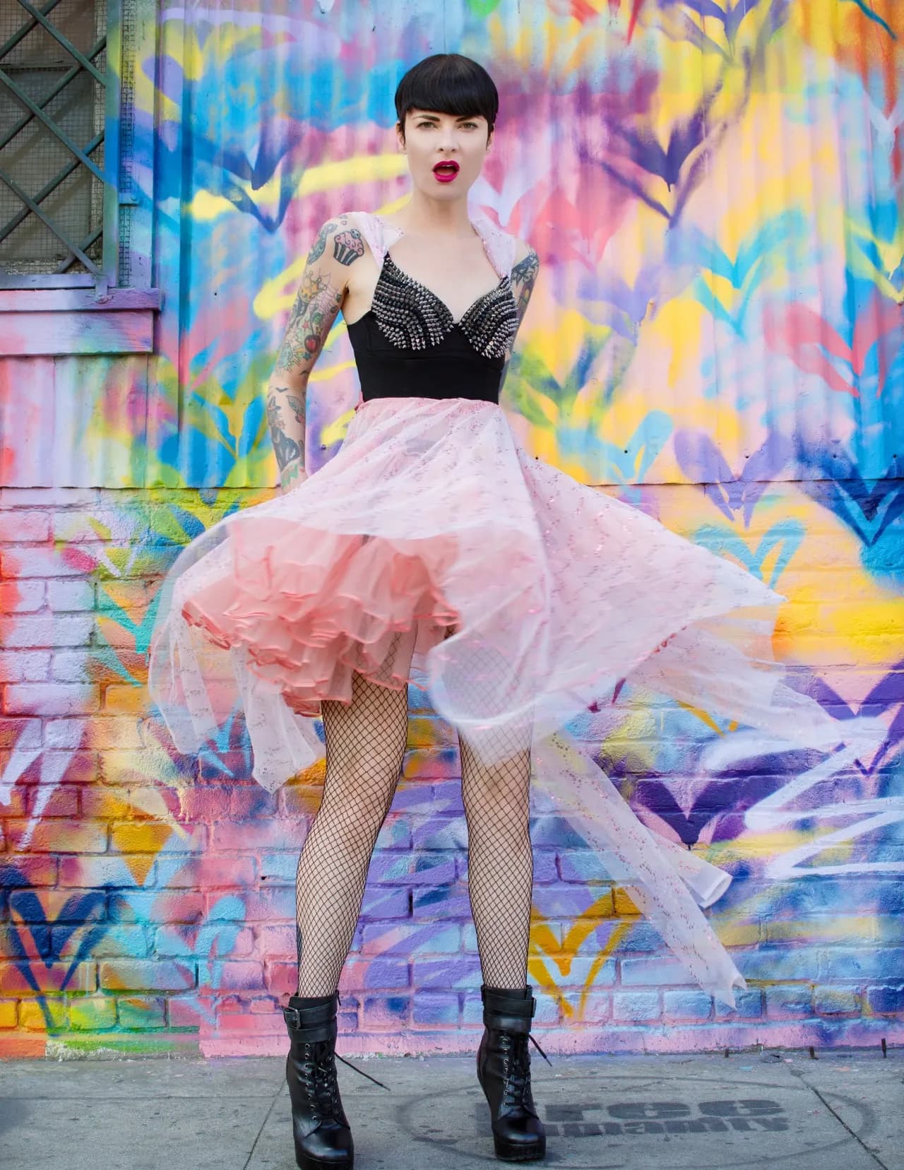 Heidi Calvert image