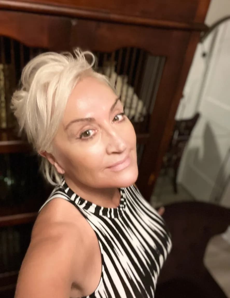Sherry Lee image