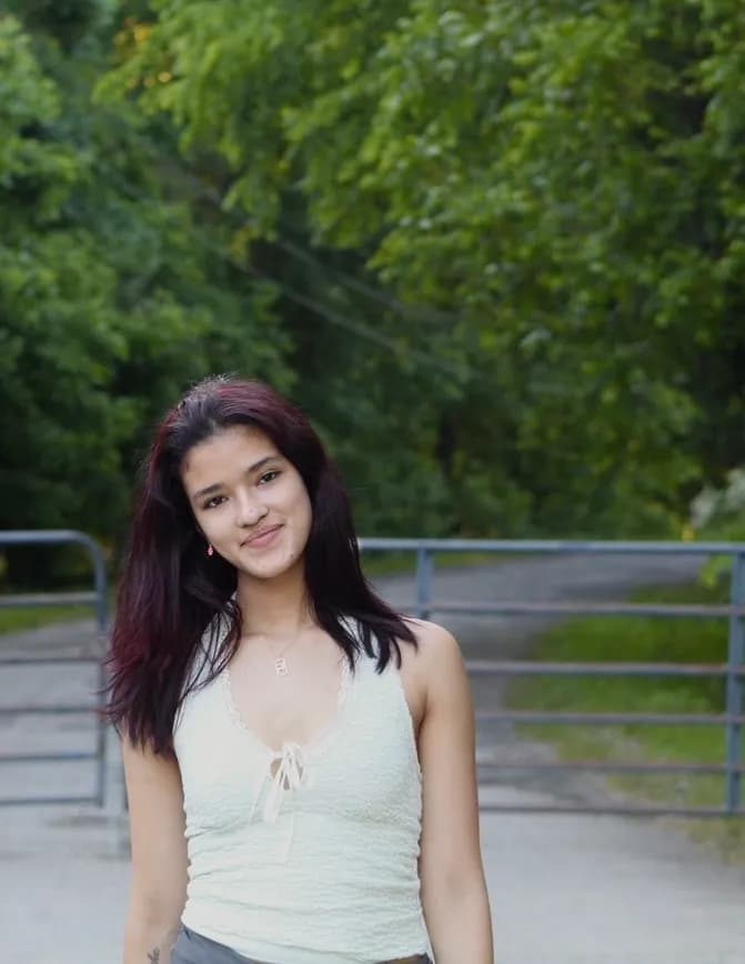Gabrielle Wyatt image