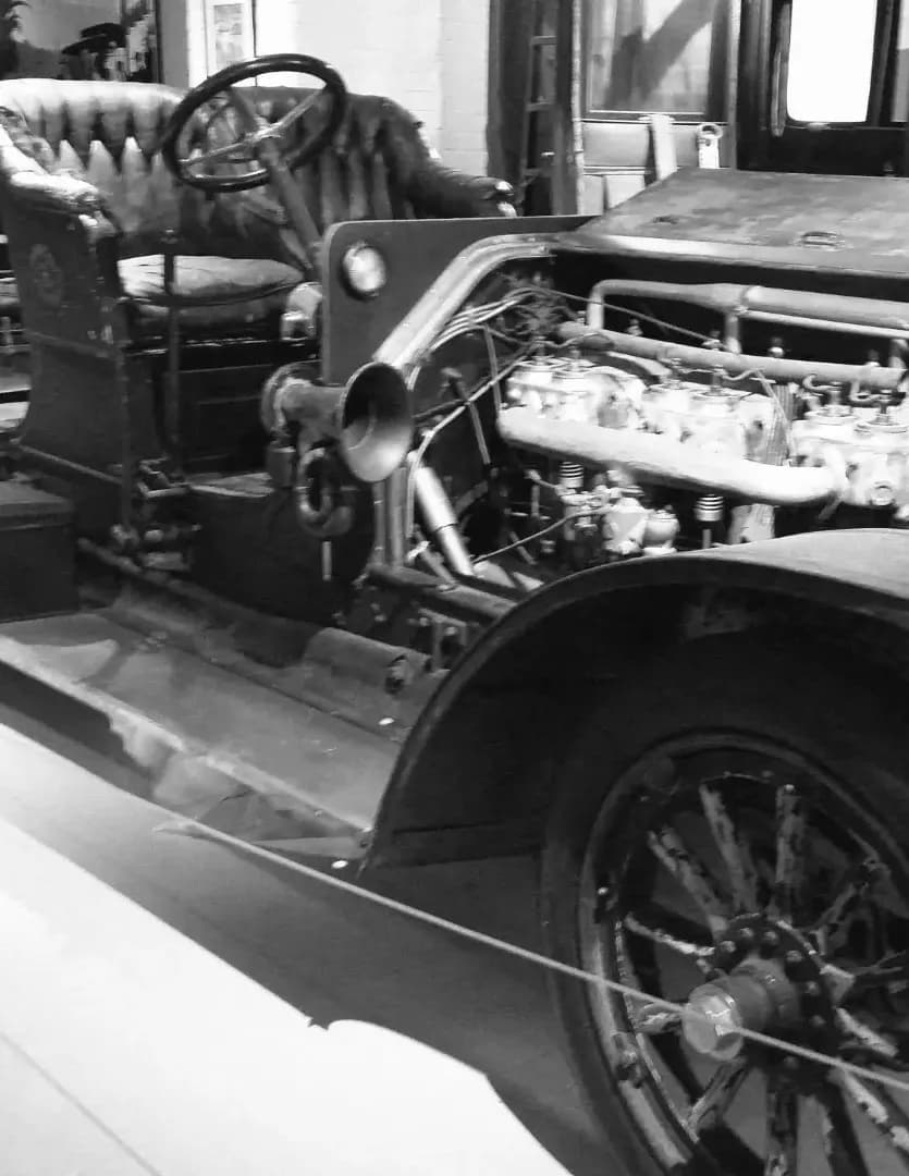 competitor yq5XE