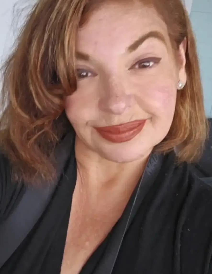 Cassandra Beth image