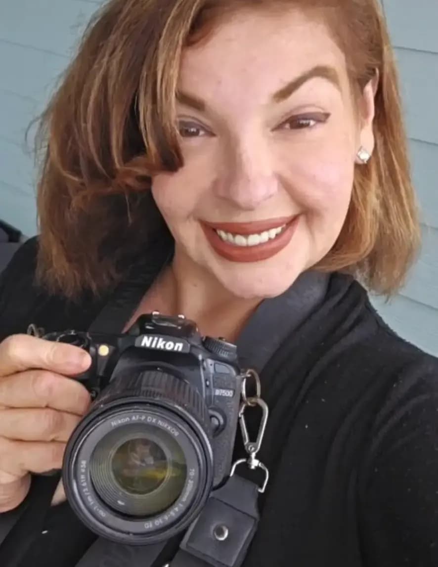 Cassandra Beth image