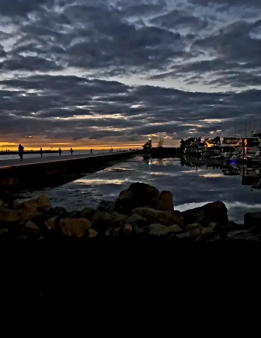 Tim Garnham image
